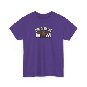 Chocolate Lab Mom Graphic T-Shirt | Women's Bold Labrador Retriever Pet Lover Gift