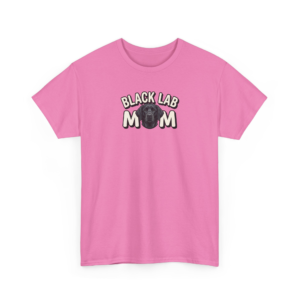 Retro Black Lab Mom Graphic Tee | Bold Labrador Retriever Gift for Her