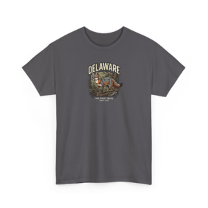 Delaware Grey Fox State Graphic Tee | First State Wildlife Souvenir Shirt